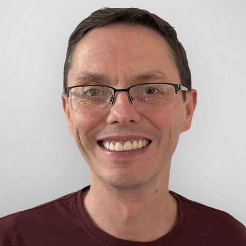 Headshot SQ - Tom Hannon